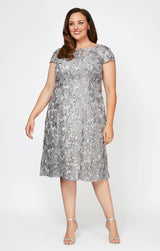 Plus Audrey Rosette Lace Short Dress