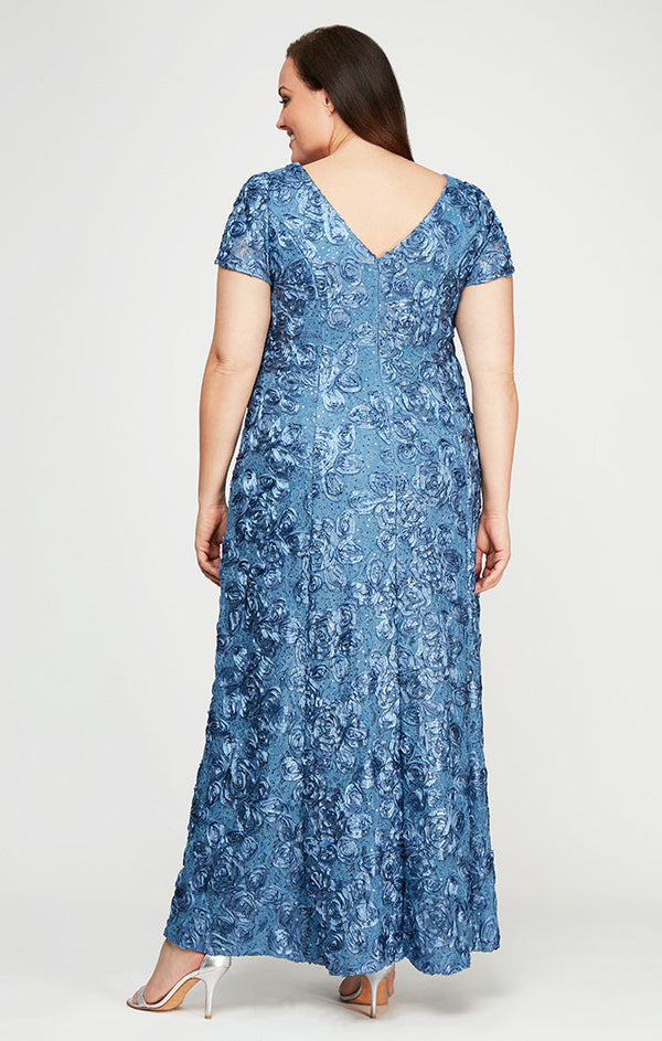 Plus - Evelyn Rosette Lace Long Gown