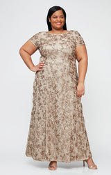 Plus Evelyn Rosette Lace Long Gown