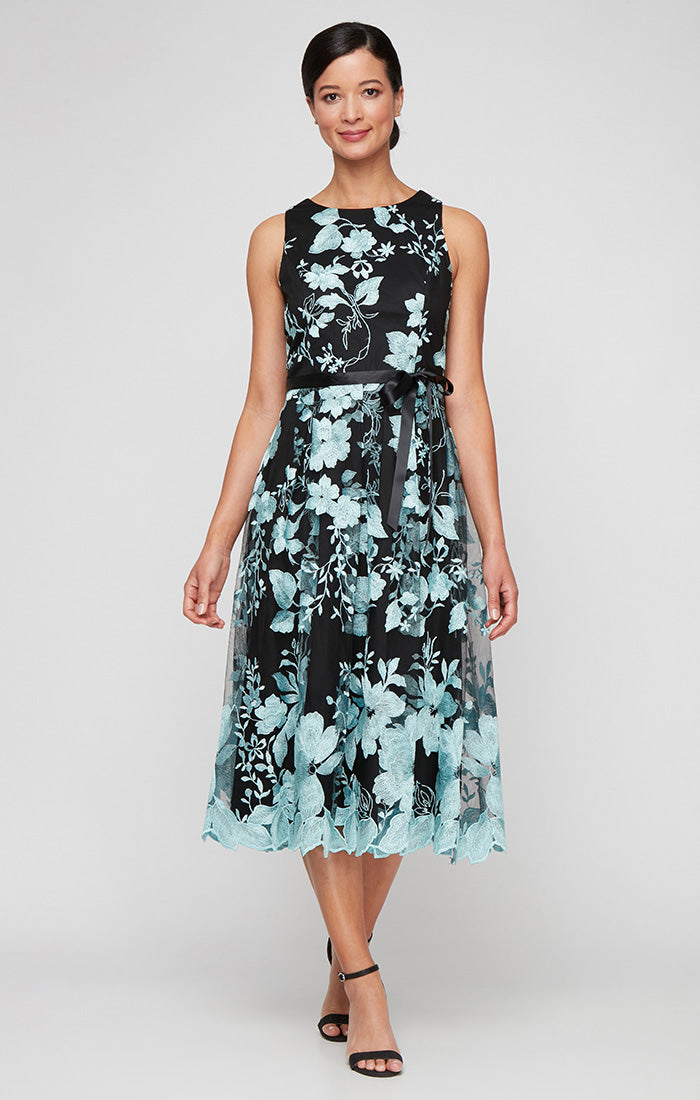 Regular - Sleeveless Embroidered Party Dress with Full Skirt & Satin Tie Belt