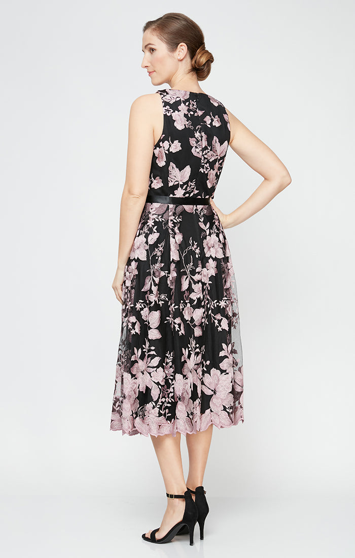 Regular - Sleeveless Embroidered Party Dress with Full Skirt & Satin Tie Belt